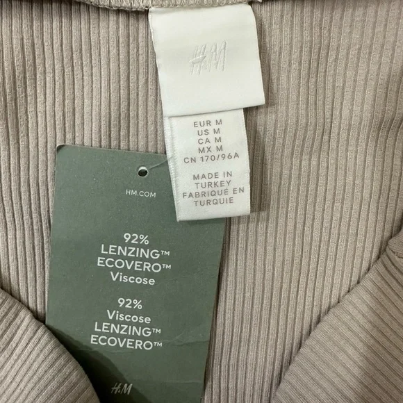 H&M Rib-knit Off-the-shoulder Top Sz. M‎ - Picture 2 of 7